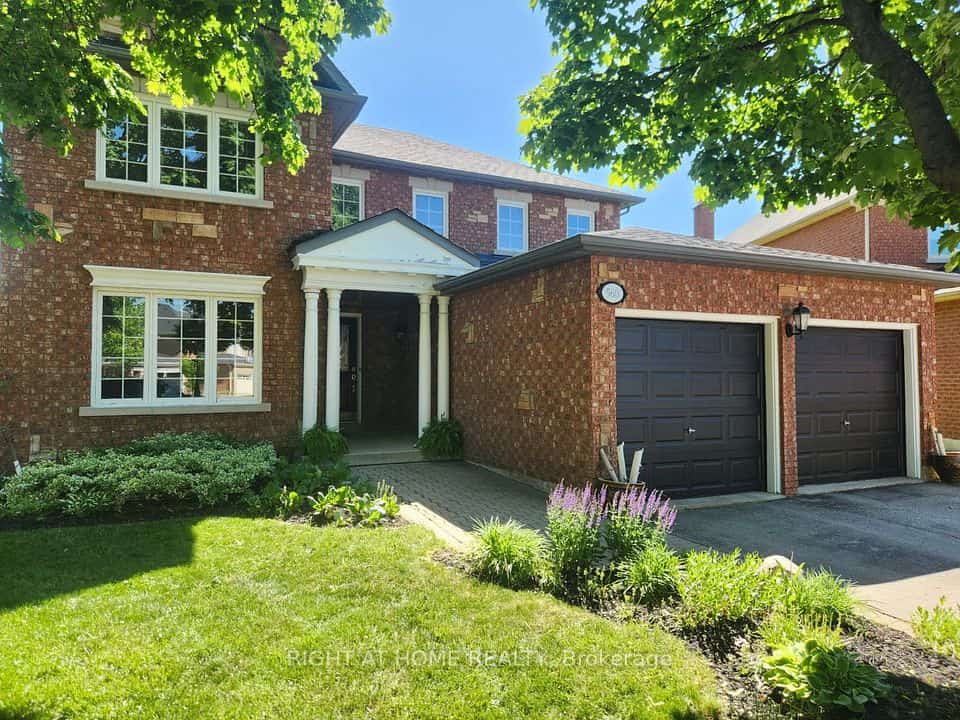 560 Chagall Court, Mississauga, ON L5R 3A8