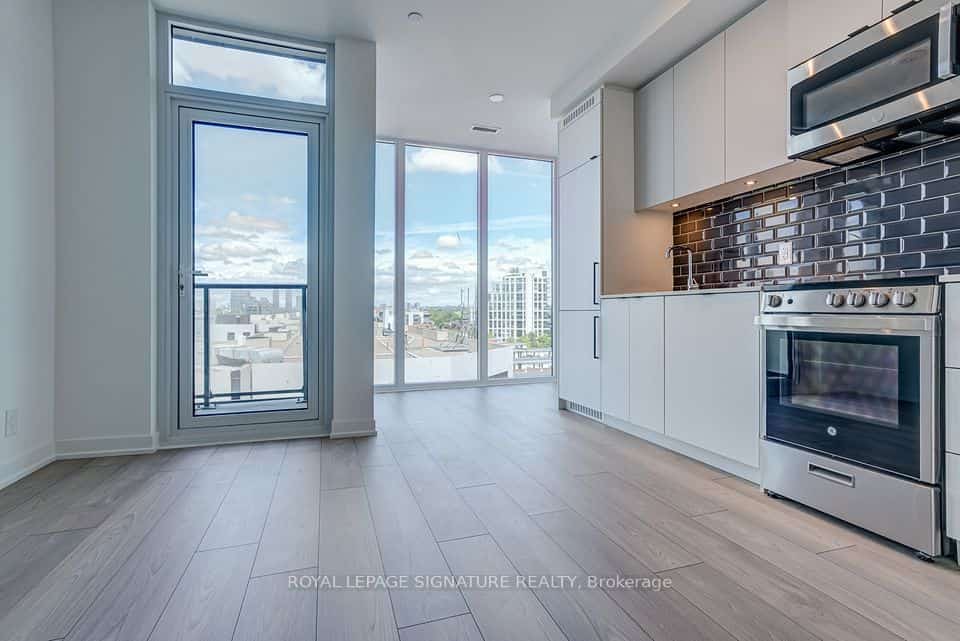 285 Dufferin Street W #728, Toronto, ON M6K 0J2