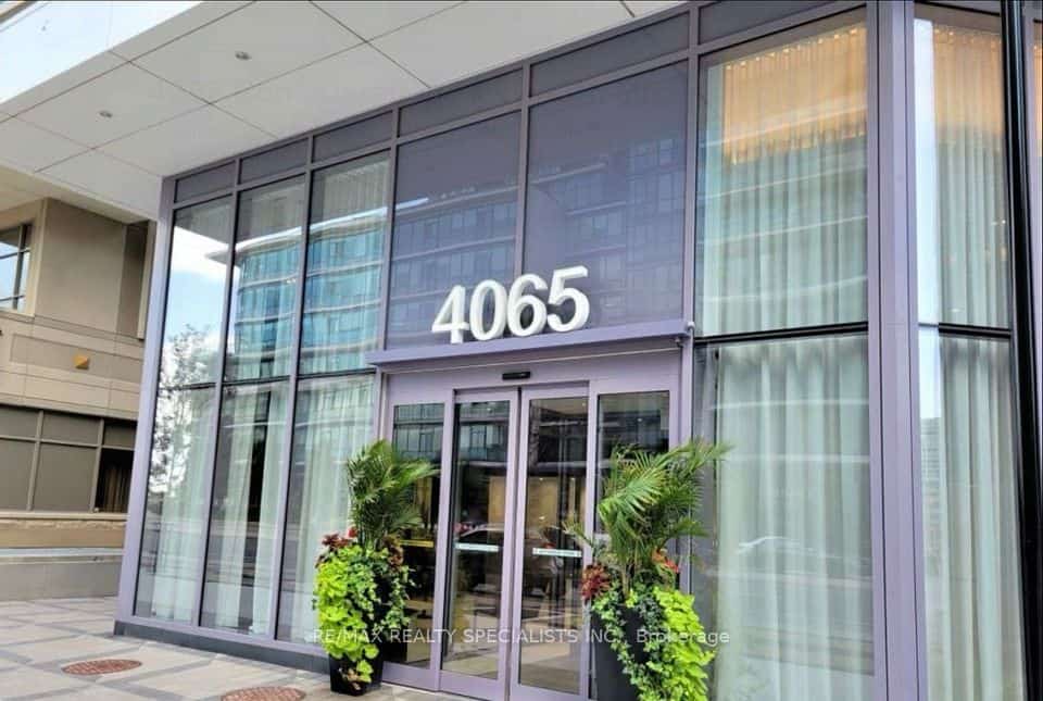 4065 Confederation Parkway #908, Mississauga, ON L5B 0L4