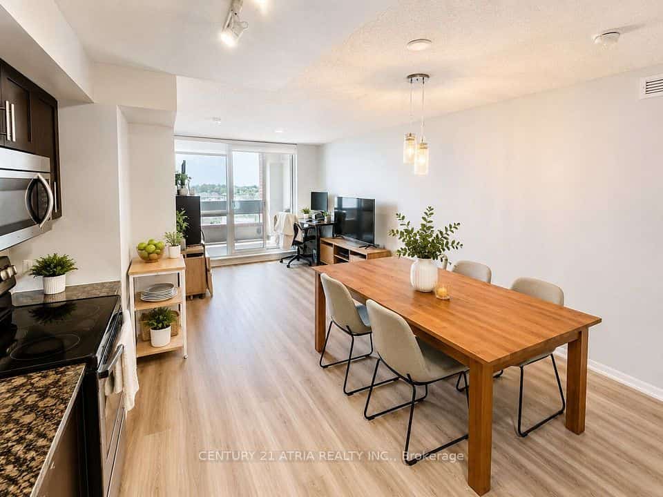 830 Lawrence Avenue W #405, Toronto, ON M6A 0B6