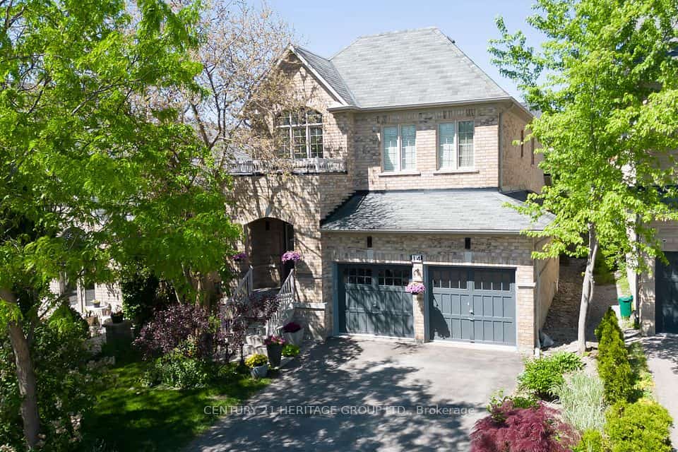 14 Giordano Way, Vaughan, ON L6A 0J2