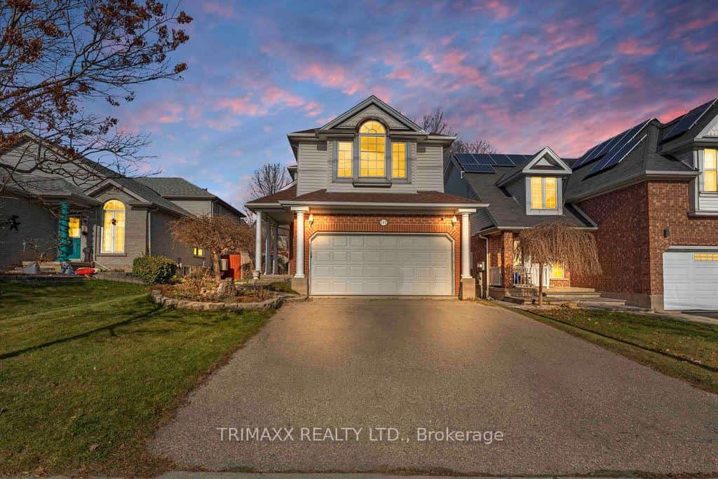 141 STARWOOD DR, Guelph, ON N1E 7G7