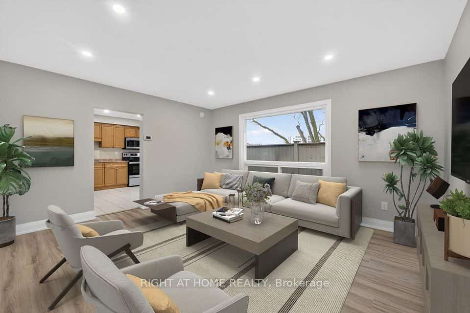 65 Woodman Drive S, Hamilton, ON L8K 4E2
