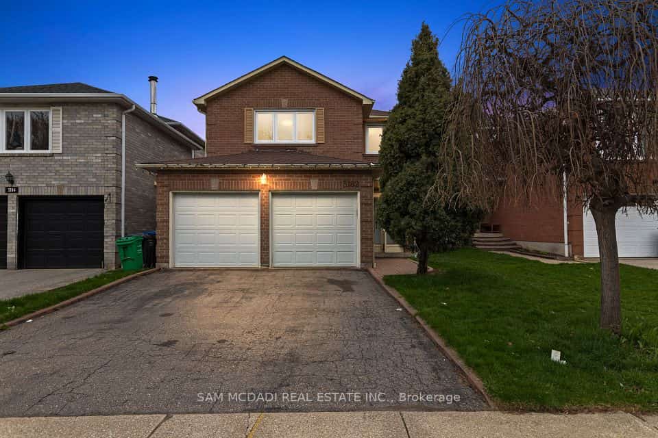 3182 Shadetree Drive, Mississauga, ON L5N 6P4