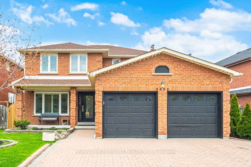 3332 TESTIMONY Square, Mississauga, ON L5B 3G2