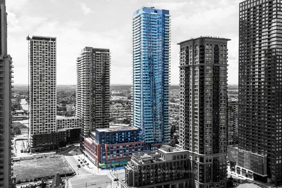 430 Square One Drive #3905, Mississauga, ON L5B 0L6
