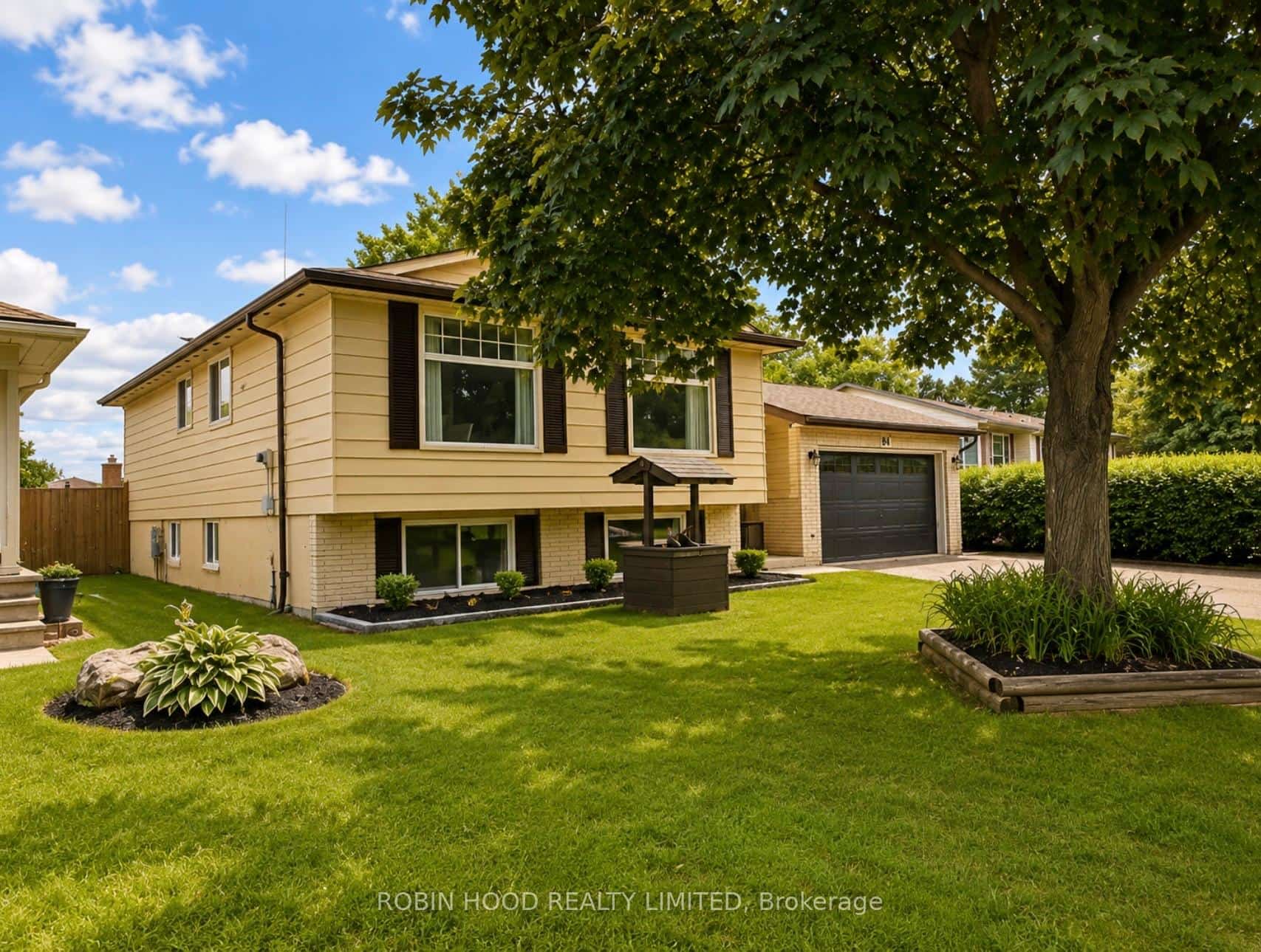 84 Elgar Avenue, Hamilton, ON L9C 4E5