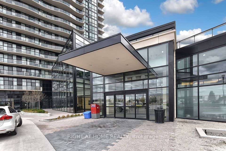 2910 Highway No, 7 Road W #312, 7 Road W 312, Vaughan, ON L4K 0H8