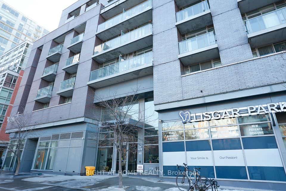 68 Abell Street #938, Toronto, ON M6J 0B1