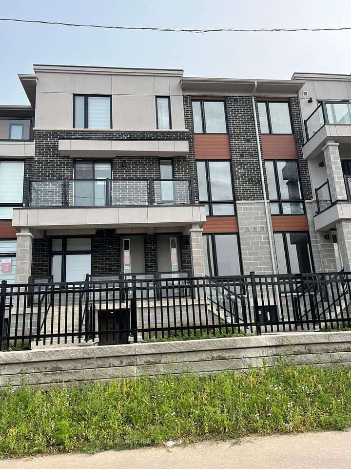 70 Knotsberry Circle #55, Brampton, ON L6Y 6G1