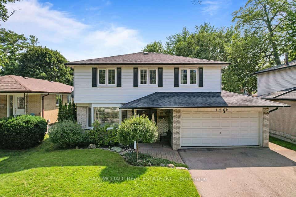 1440 Leda Avenue, Mississauga, ON L5G 4B7