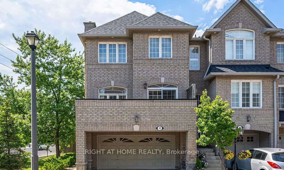 485 Bristol Road W #12, Mississauga, ON L5R 4G2