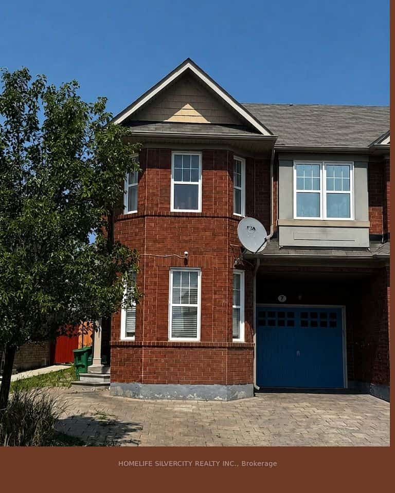 7 Biddens Square, Brampton, ON L6P 3R2