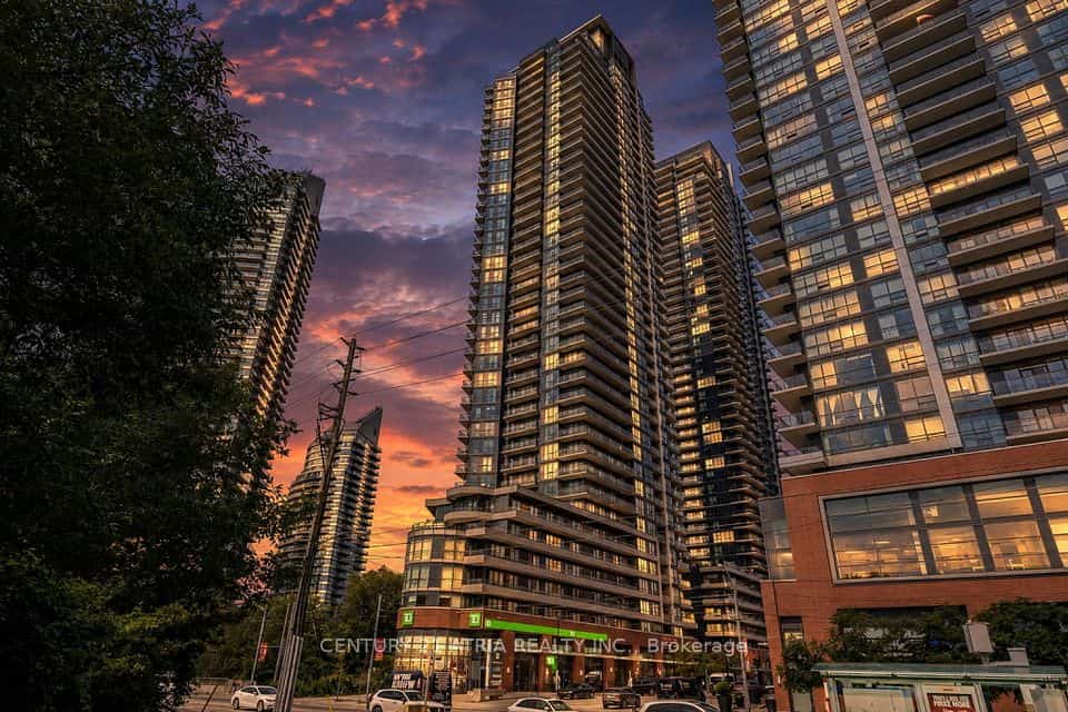 2212 Lake Shore Boulevard W #2808, Toronto, ON M8V 0C2