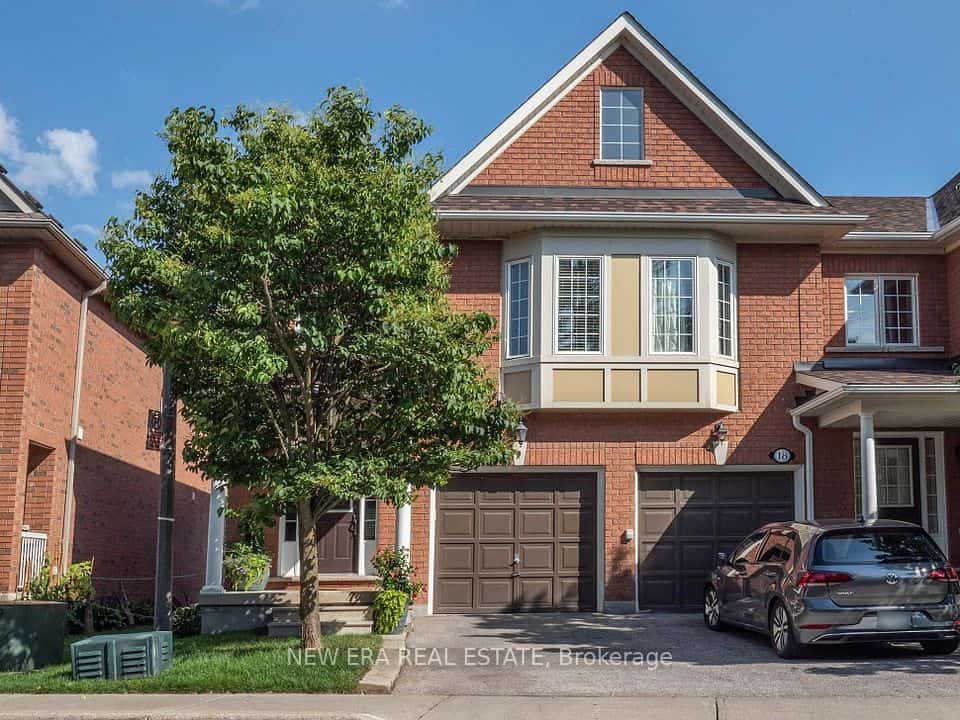 7360 Zinnia Place #16, Mississauga, ON L5W 2A1