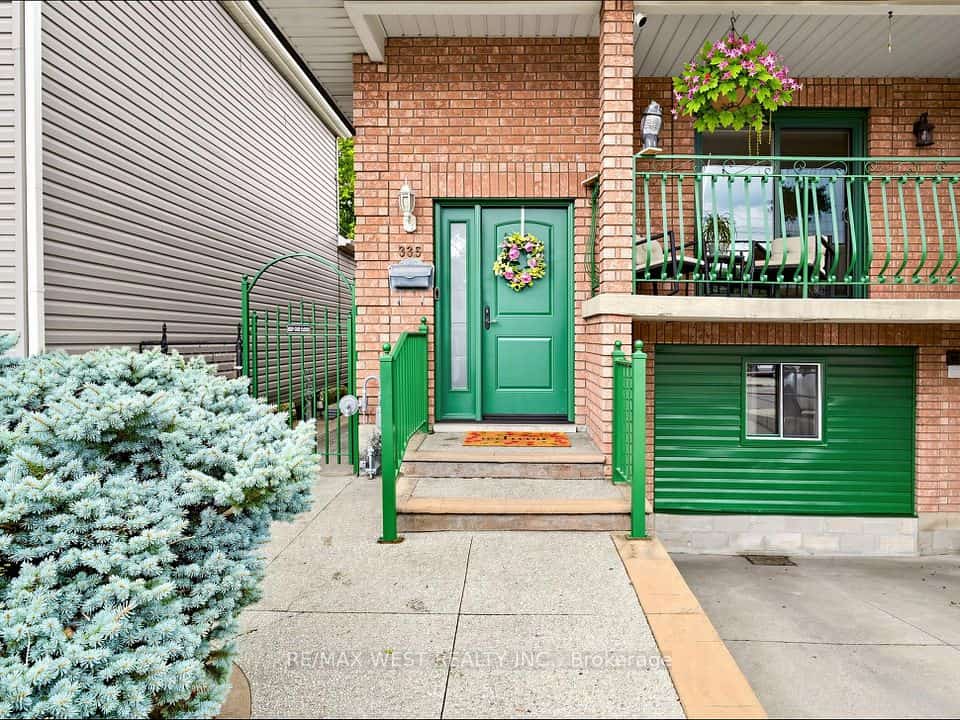 335 East Avenue N, Hamilton, ON L8L 5J6