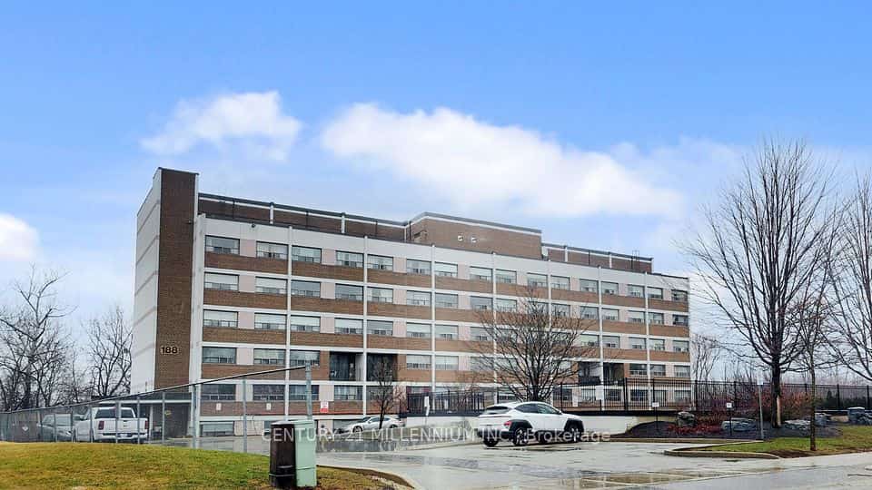 188 Mill Street S #204, Brampton, ON L6Y 1T8