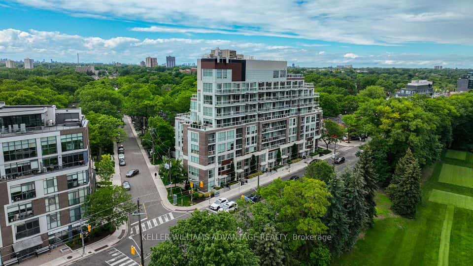 Residences at the Hunt Club, Toronto
