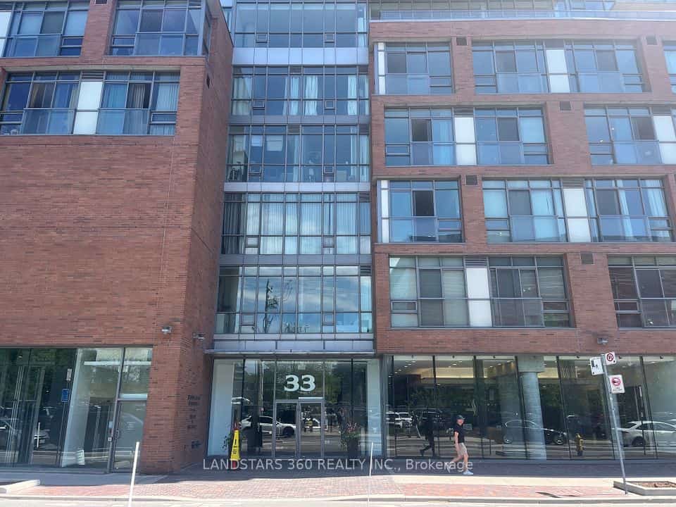 33 Mill Street #2201, Toronto, ON M5A 3R3