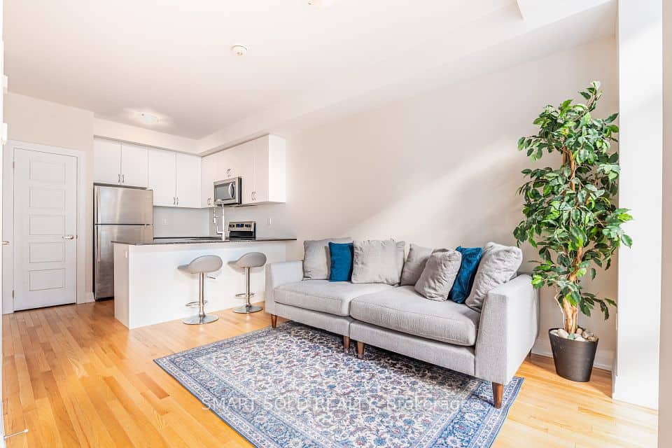 713 Lawrence Avenue W, Toronto