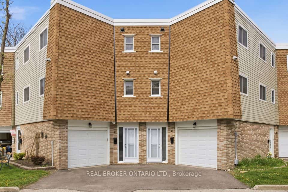 60 Elmsdale Drive, Kitchener, Kitchener