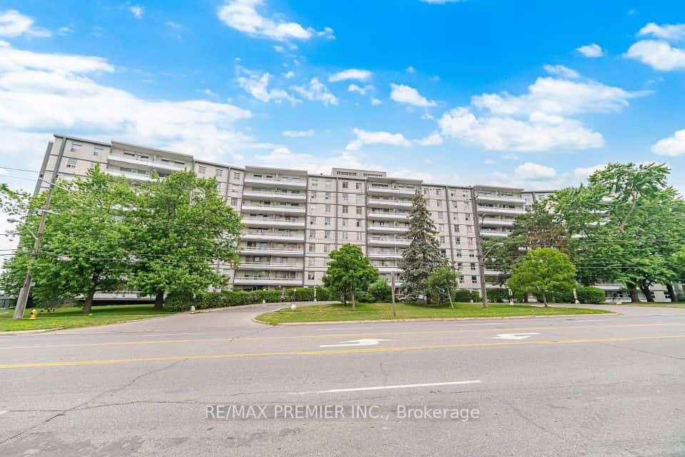 3460 Keele Street #107, Toronto, ON M3J 1L9