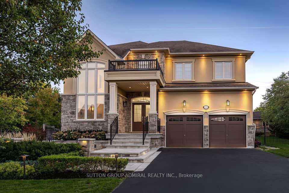 22 James Bowman Court, King, ON L7B 0A2