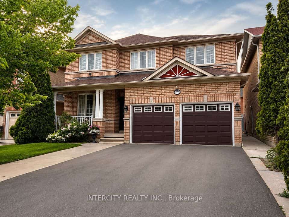 27 Modesto Crescent, Brampton, ON L6P 1K2