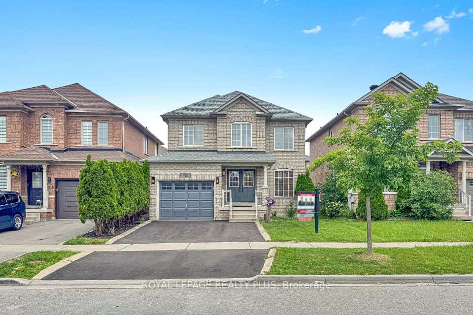 3249 Mcdowell Drive, Mississauga, ON L5M 6S4