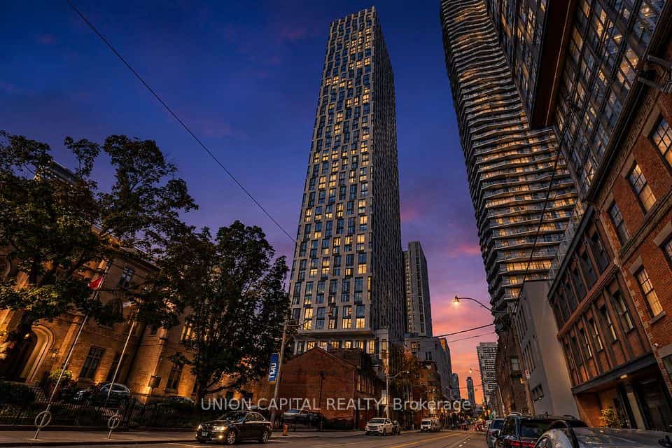252 Church Street #1901, Toronto, ON M5B 0E6