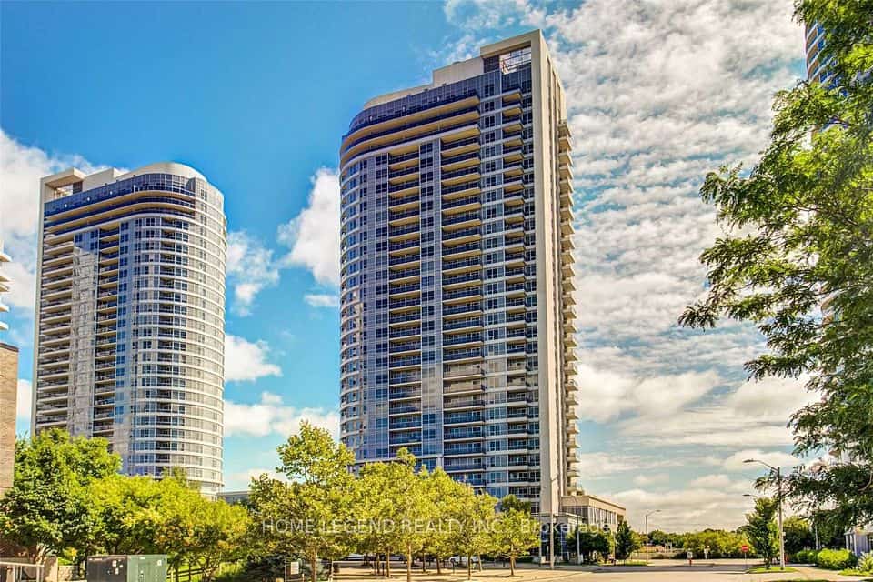 151 Village Green Square #1706, Toronto, ON M1S 0K5