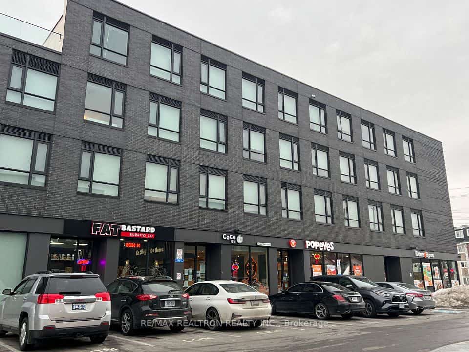 1800 Simcoe Street N #401, Oshawa, ON L1G 0C2