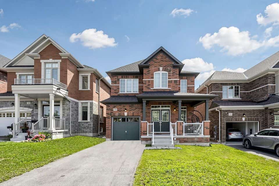 2183 Lozenby Street, Innisfil, ON L9S 0M9