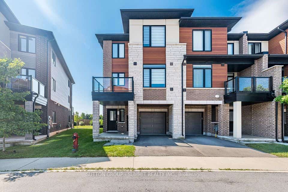 590 NORTH SERVICE Road #93, Hamilton, ON L8E 0K5