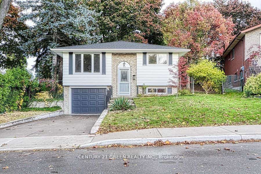 164 Gardiner Drive, Hamilton, ON L9C 6N4