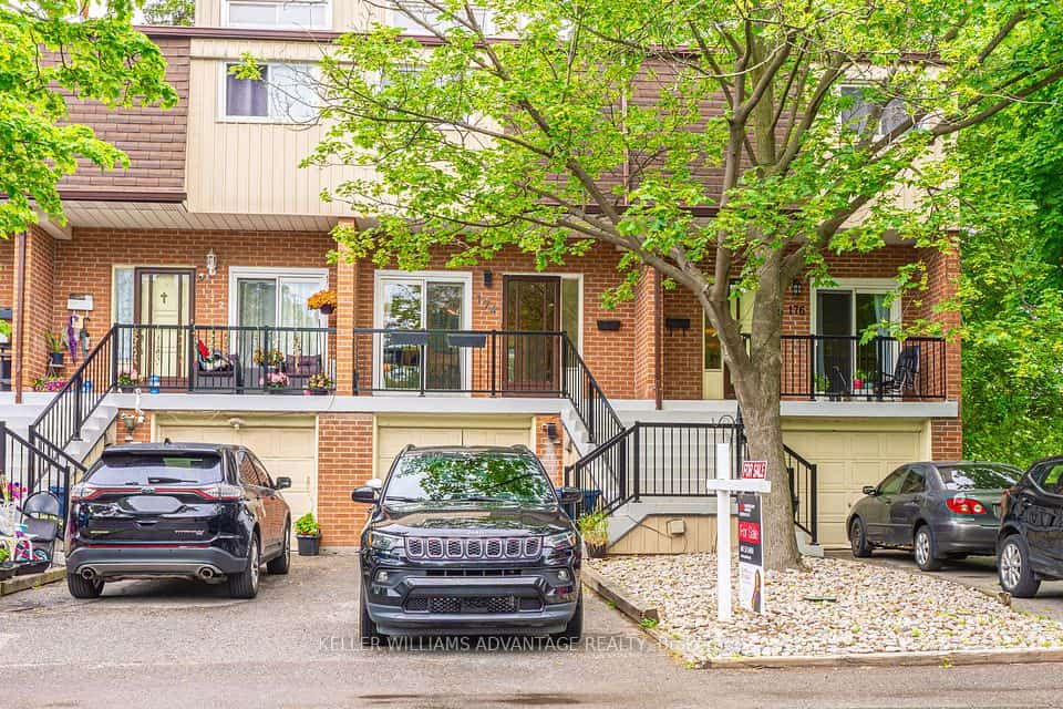 174 Homestead Road, Toronto, ON M1E 3S2