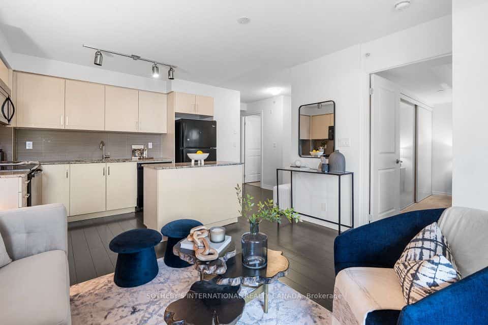 80 Esther Lorrie Drive #201, Toronto, ON M9W 0C6