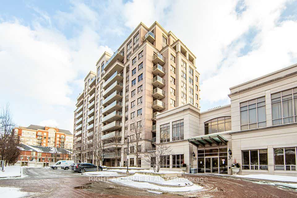 37 Galleria Parkway #UPH2, Markham, ON L3T 0A5