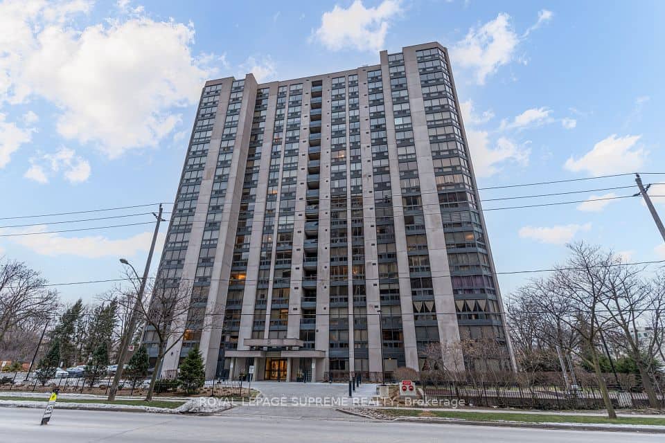 5 Kenneth Avenue, Toronto