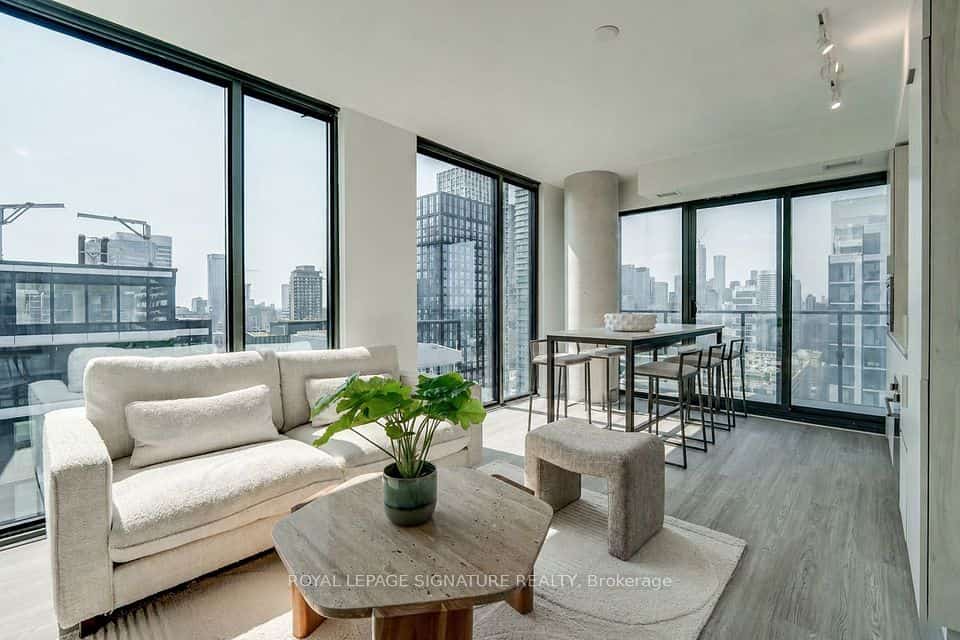 47 Mutual Street #3103, Toronto, ON M5B 0C6