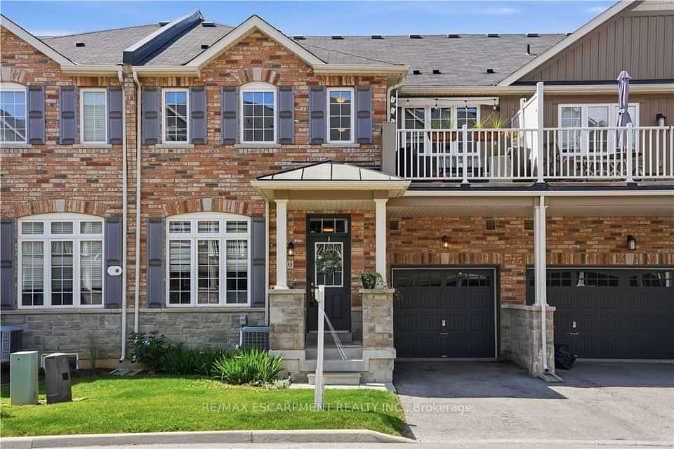 54 NISBET Boulevard #33, Hamilton, ON L8B 0Y3