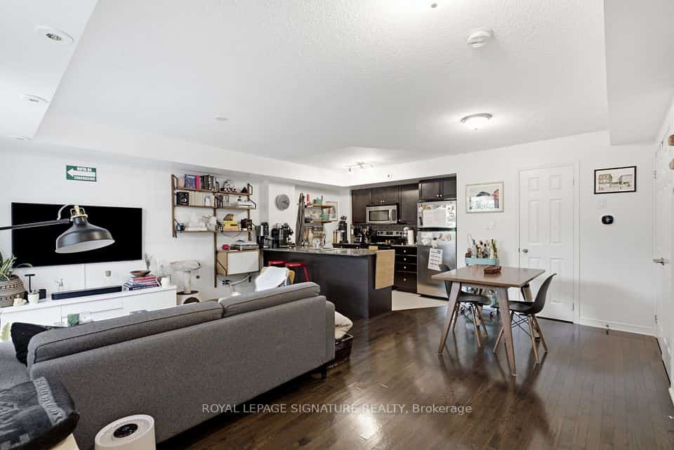 5 Elsie Lane #TH135, Toronto, ON M6P 3N3