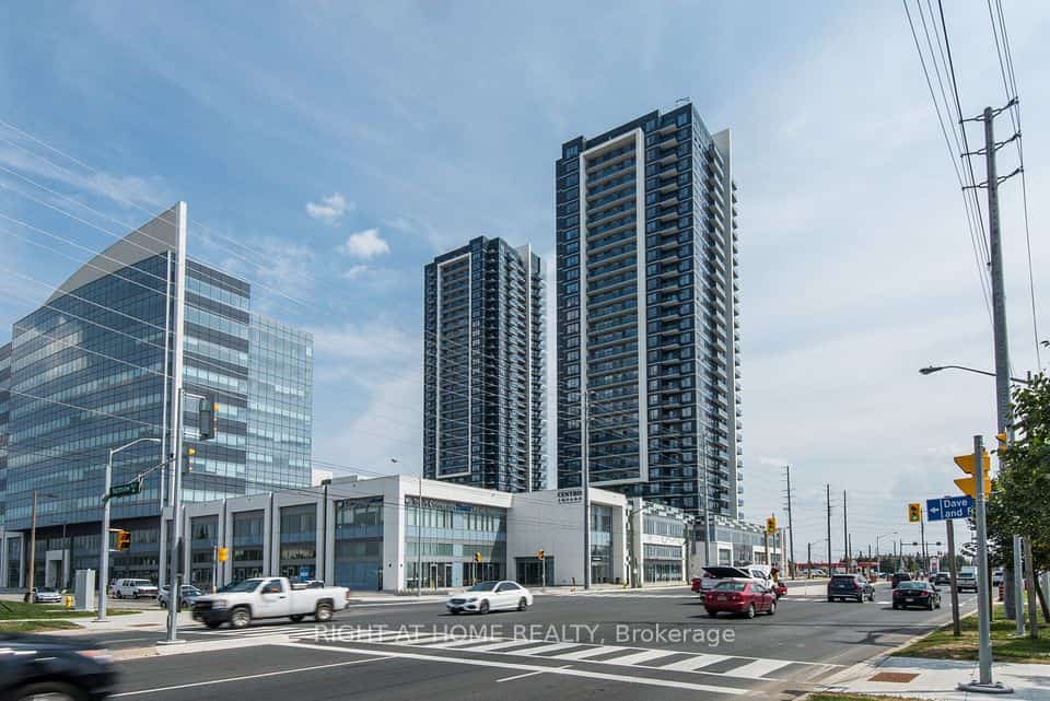 Centro Square Condominiums, Vaughan