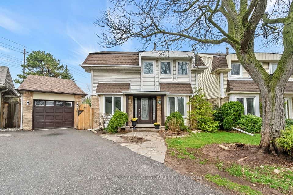 1176 Jamesway Boulevard #22, Oakville, ON L6H 2Z9