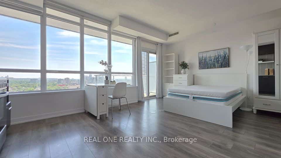 365 Church Street #2408, Toronto, ON M5B 1Z9