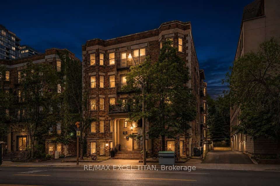 414 Jarvis Street #G4, Toronto, ON M4Y 3C2
