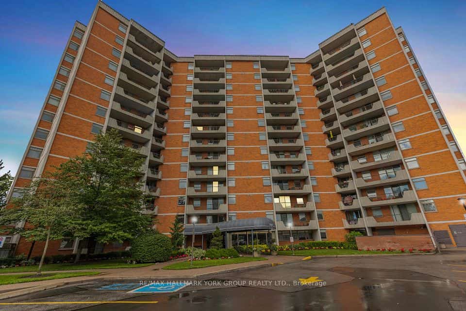 7811 Yonge Street #1007, Markham, ON L3T 4S3