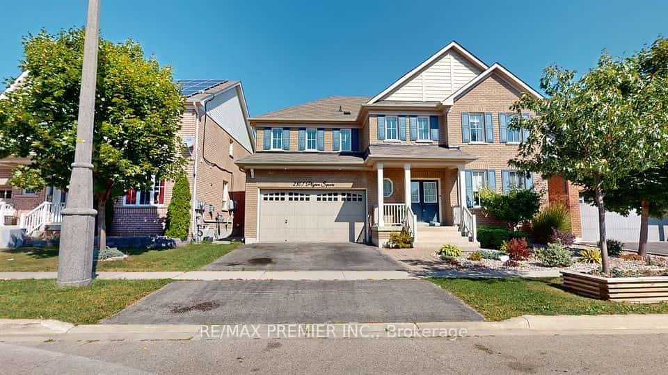 2307 Pilgrim Square, Oshawa, ON L1L 0C2