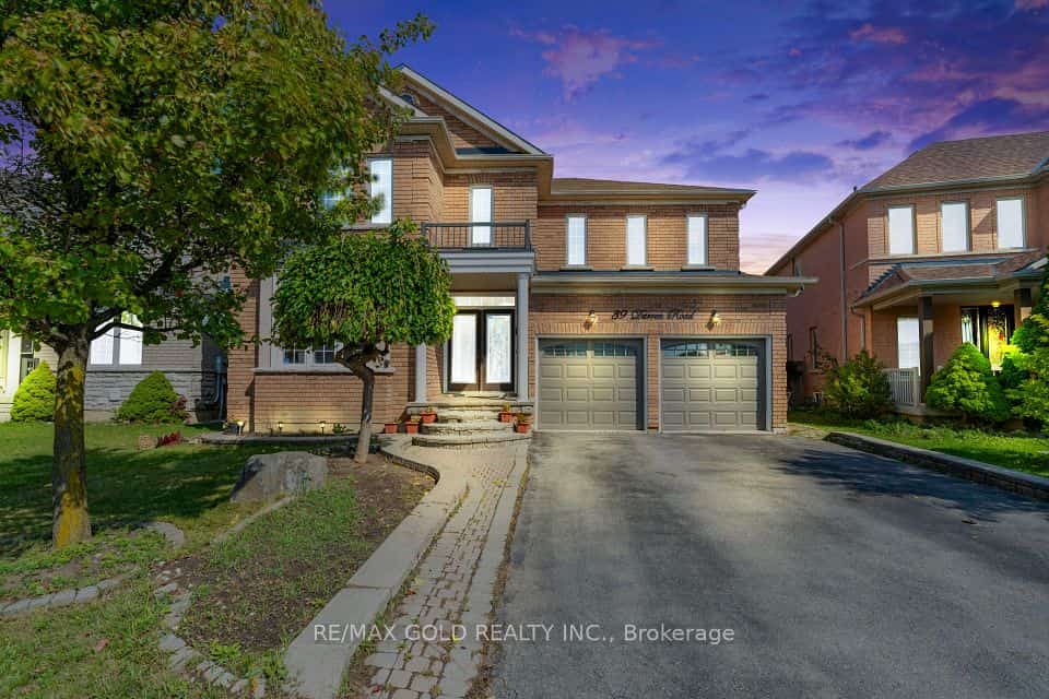 39 Darren Road, Brampton, ON L6P 1Z5