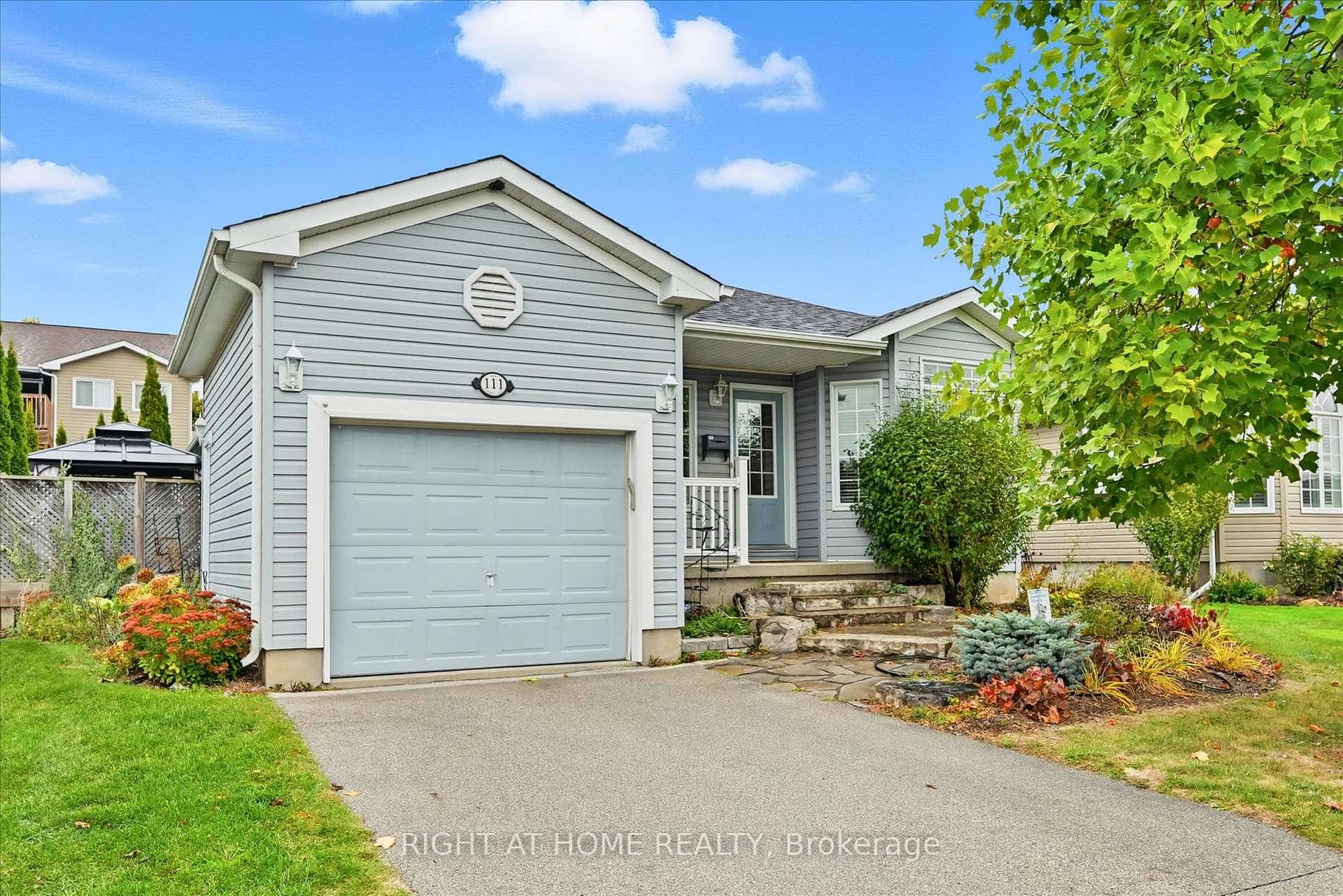 111 Gracehill Crescent, Hamilton, ON L8B 1A5